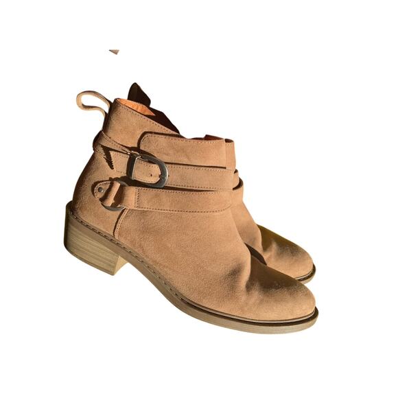 H&M WOMEN'S suede-like Brown Bootie with buckle size 39 - Picture 1 of 9